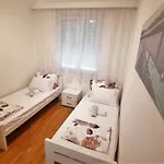 Nina Centar Mostar