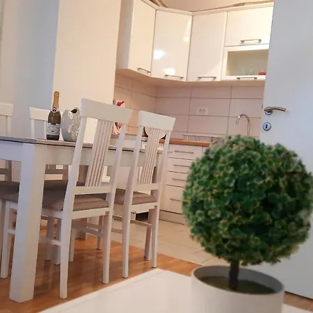 Apartmán Nina Centar *